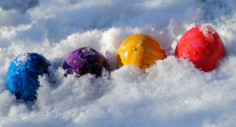 Ostereier im Schnee
